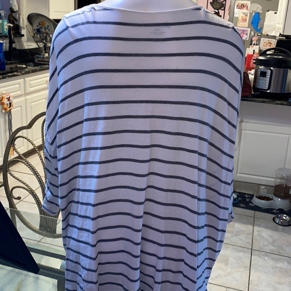 L womens Lane Bryant 1/2 sleeve stretch plus size top 26/28 - Picture 3 of 5